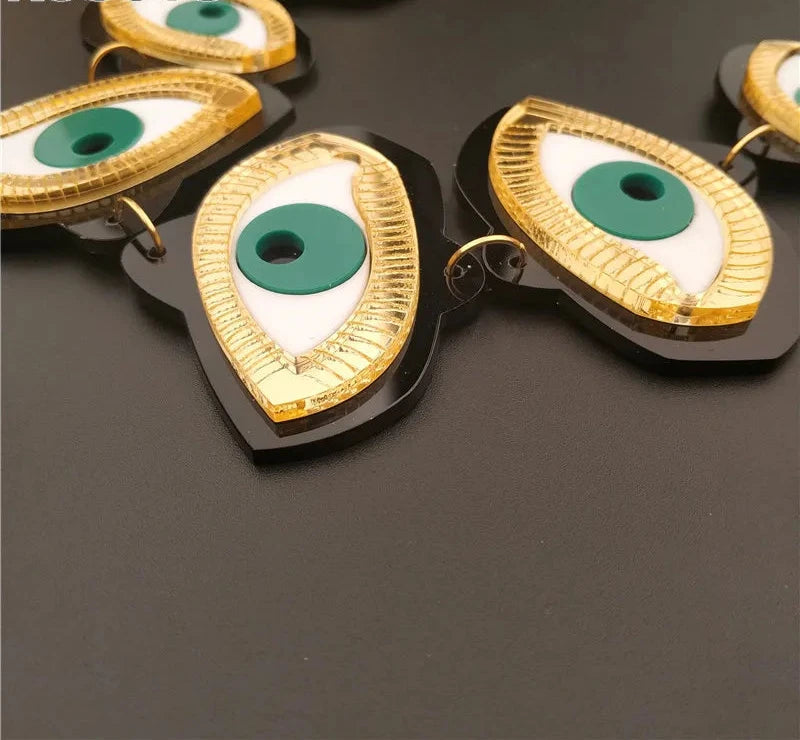 Green Eyes Earrings & Necklace Set