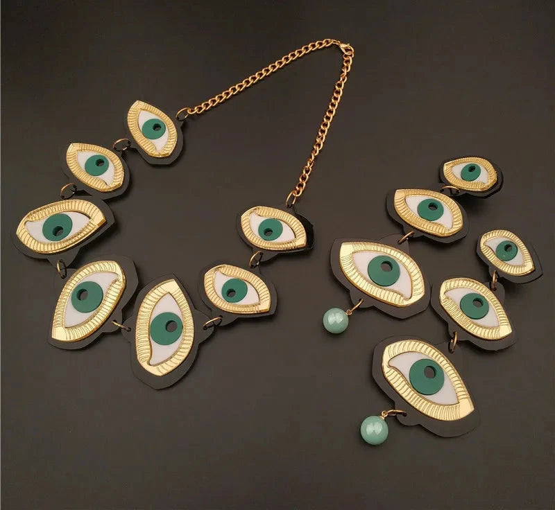 Green Eyes Earrings & Necklace Set
