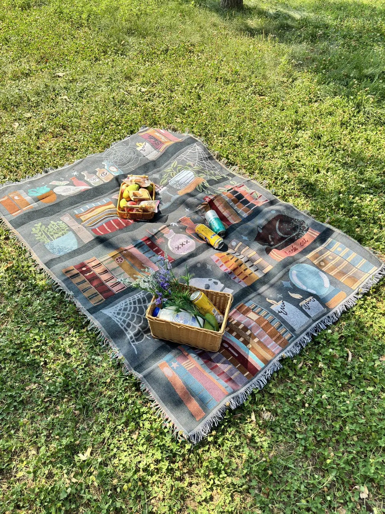 Witchcraft Tapestry Throw - Floral Fawna