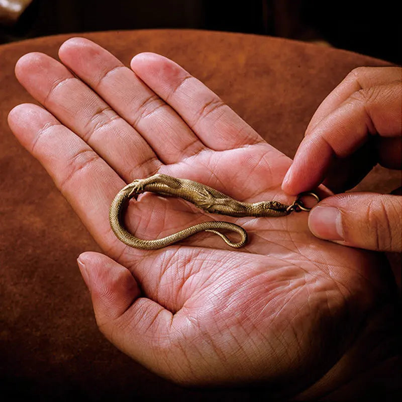 Brass Lizard Key Chain - Floral Fawna