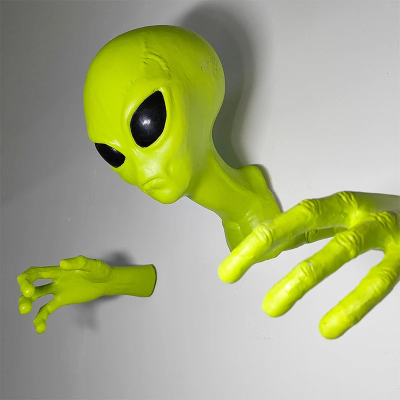 Alien Wall Ornament - Floral Fawna