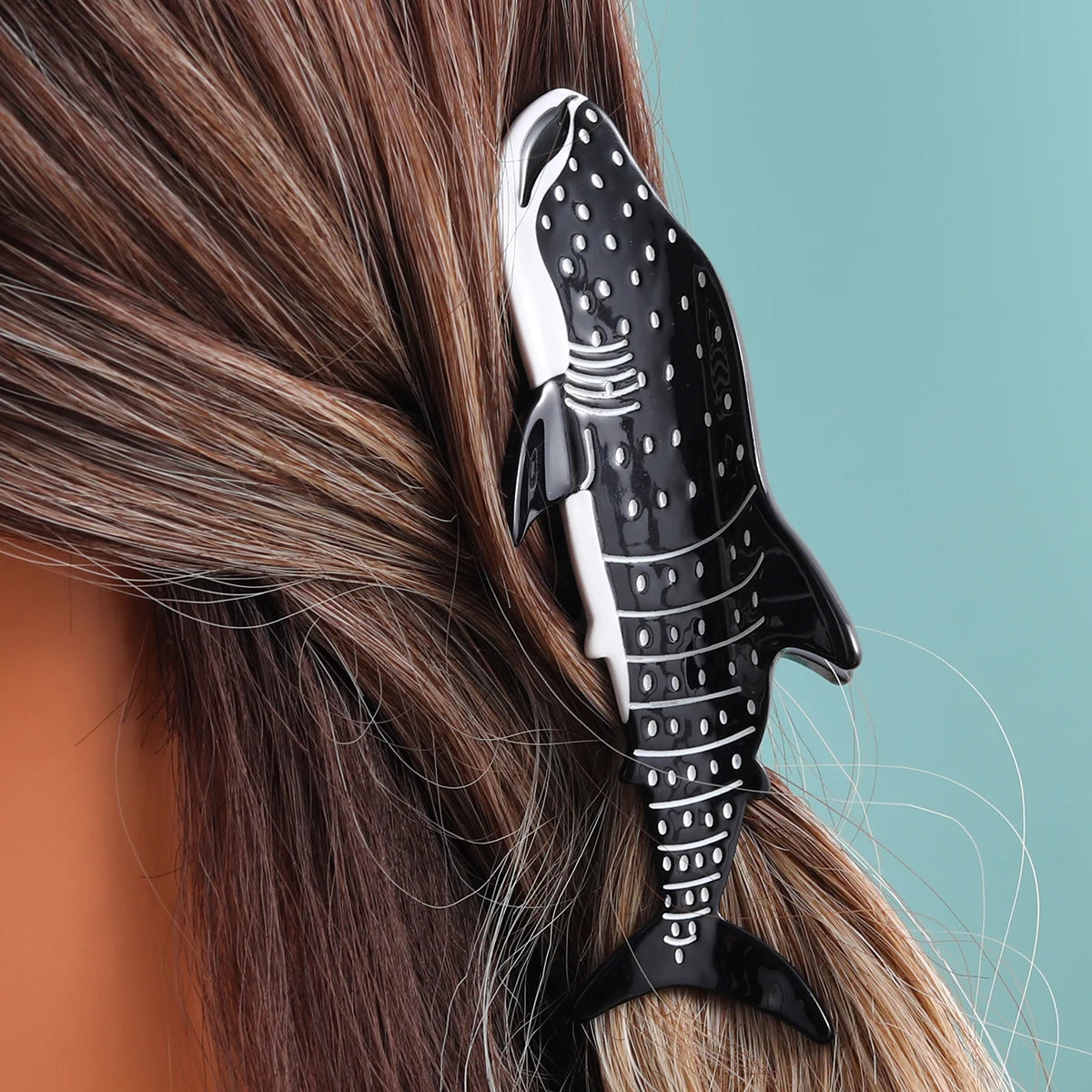 Whale Hair Claw - Floral Fawna