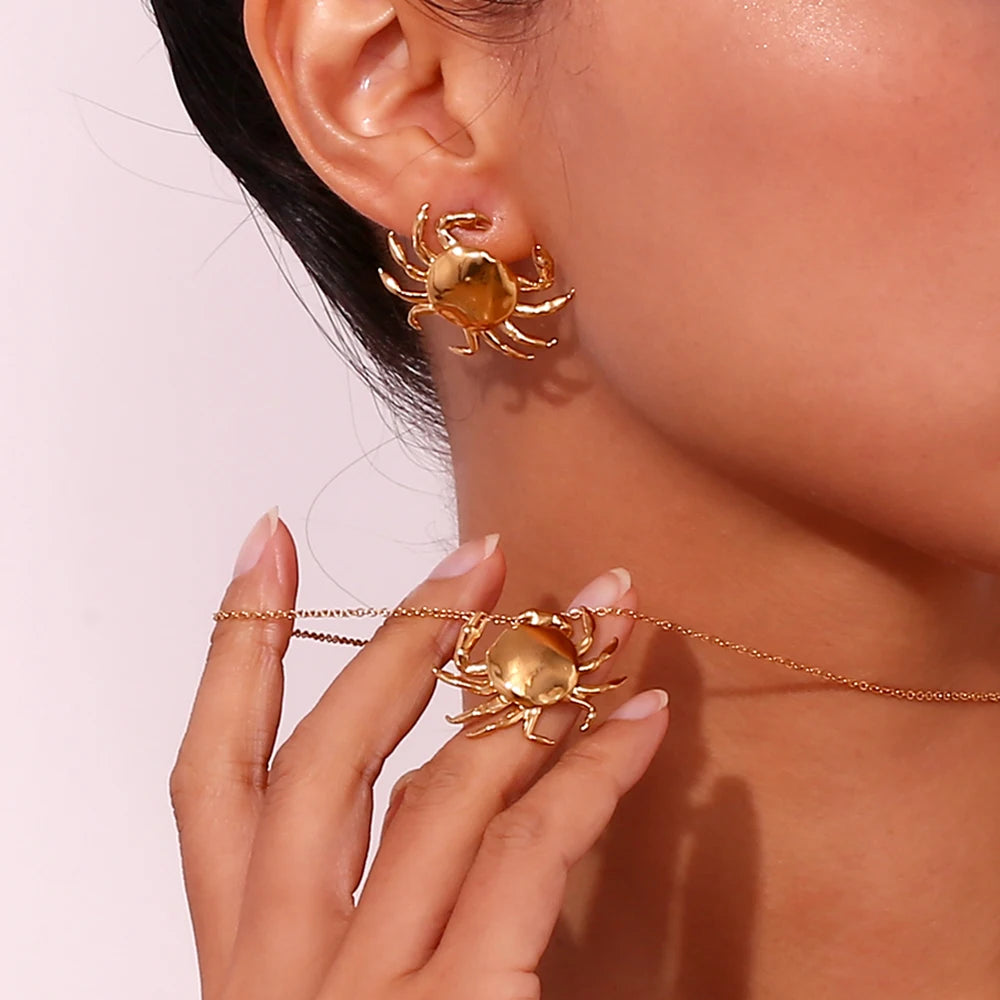 Crab Stud Earrings - Floral Fawna