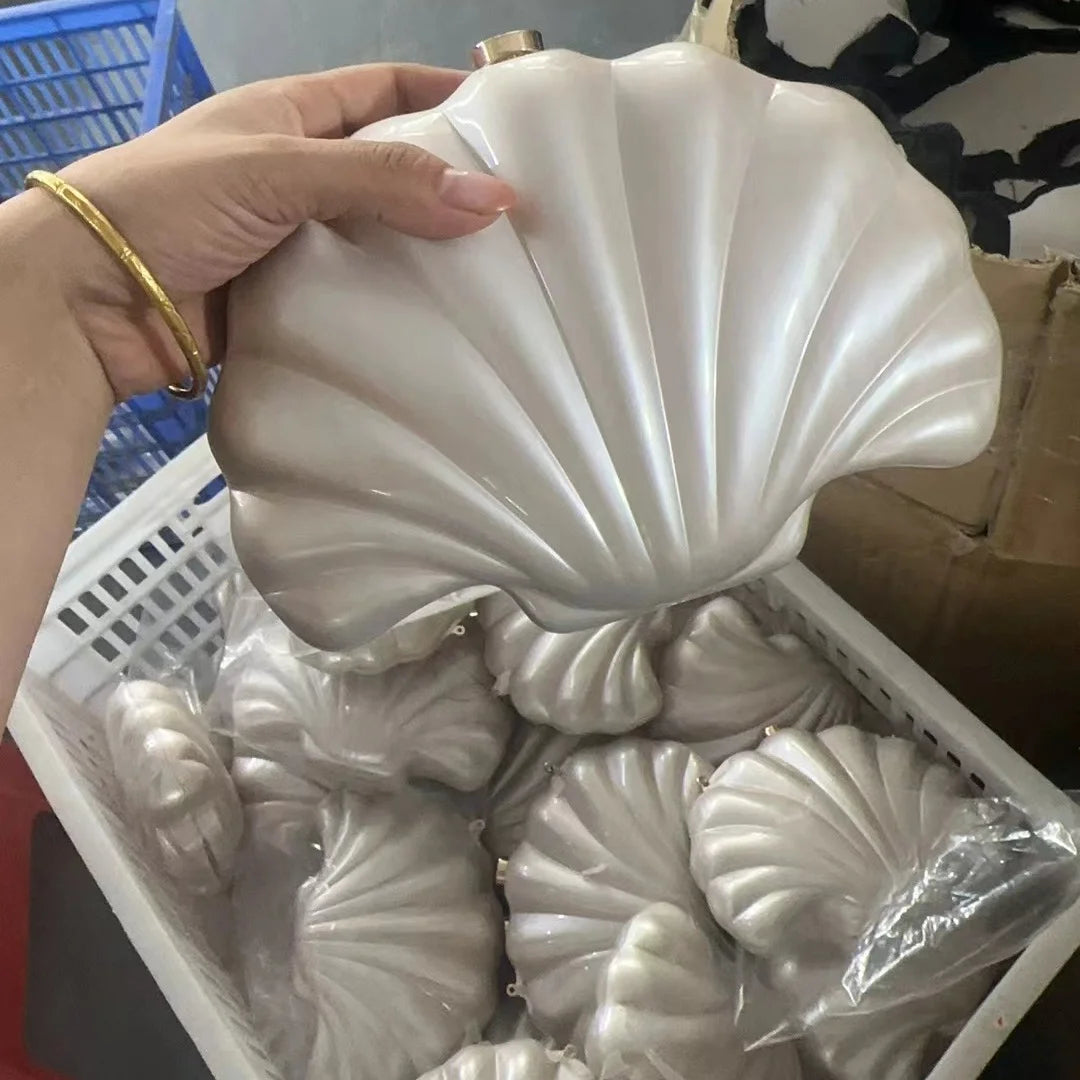 Acrylic Shell Clutch Bag - Floral Fawna