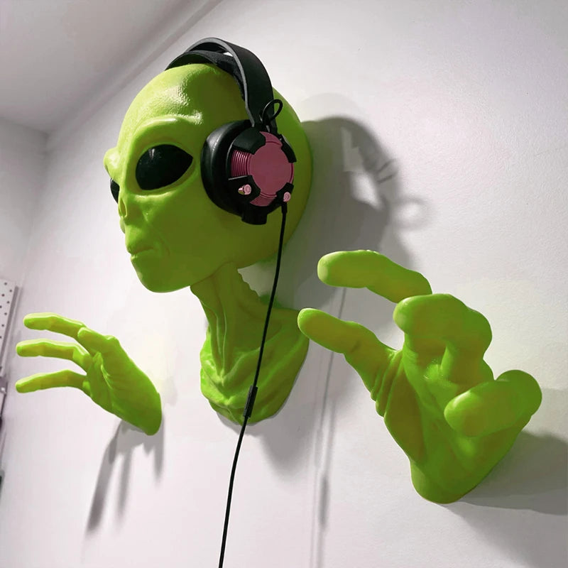Alien Wall Ornament - Floral Fawna