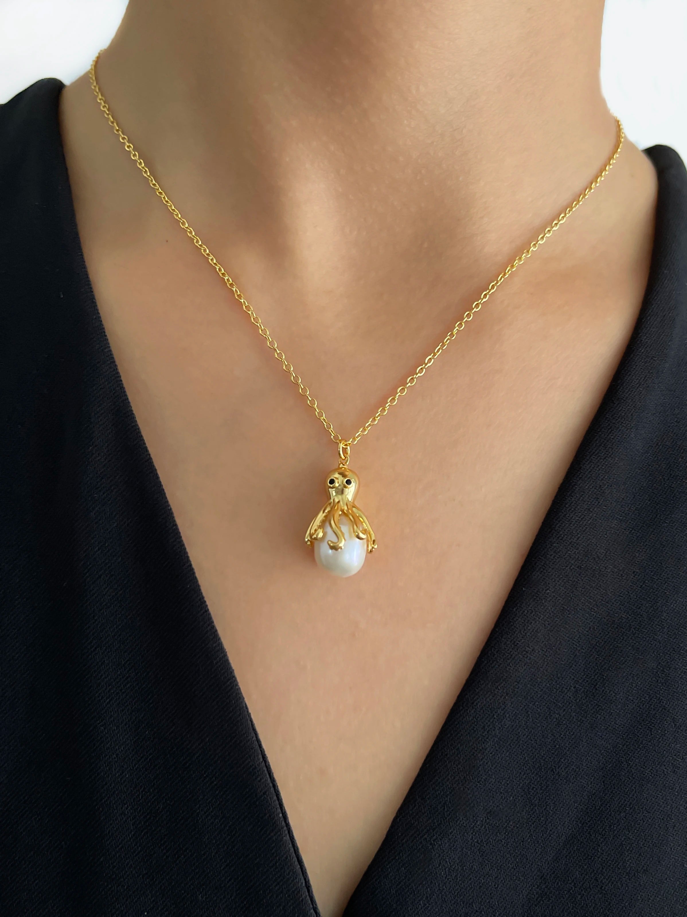 18K Gold Plated Octopus & Freshwater Pearl Necklace - Floral Fawna
