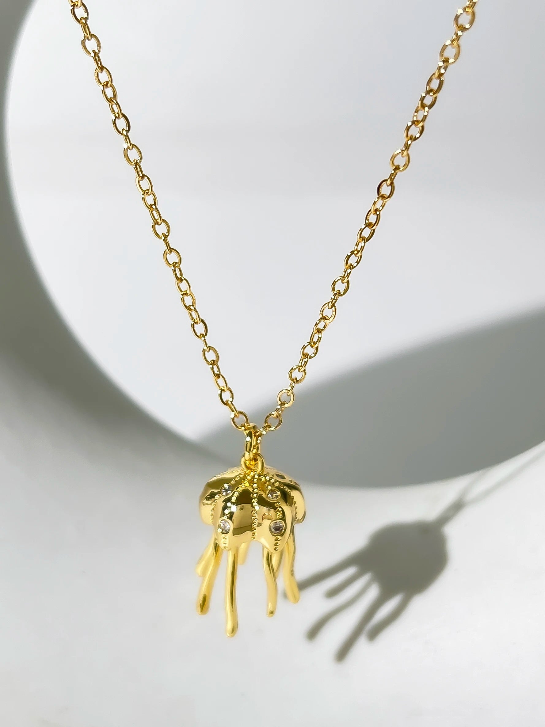 18K Gold Plated Jellyfish Necklace - Floral Fawna