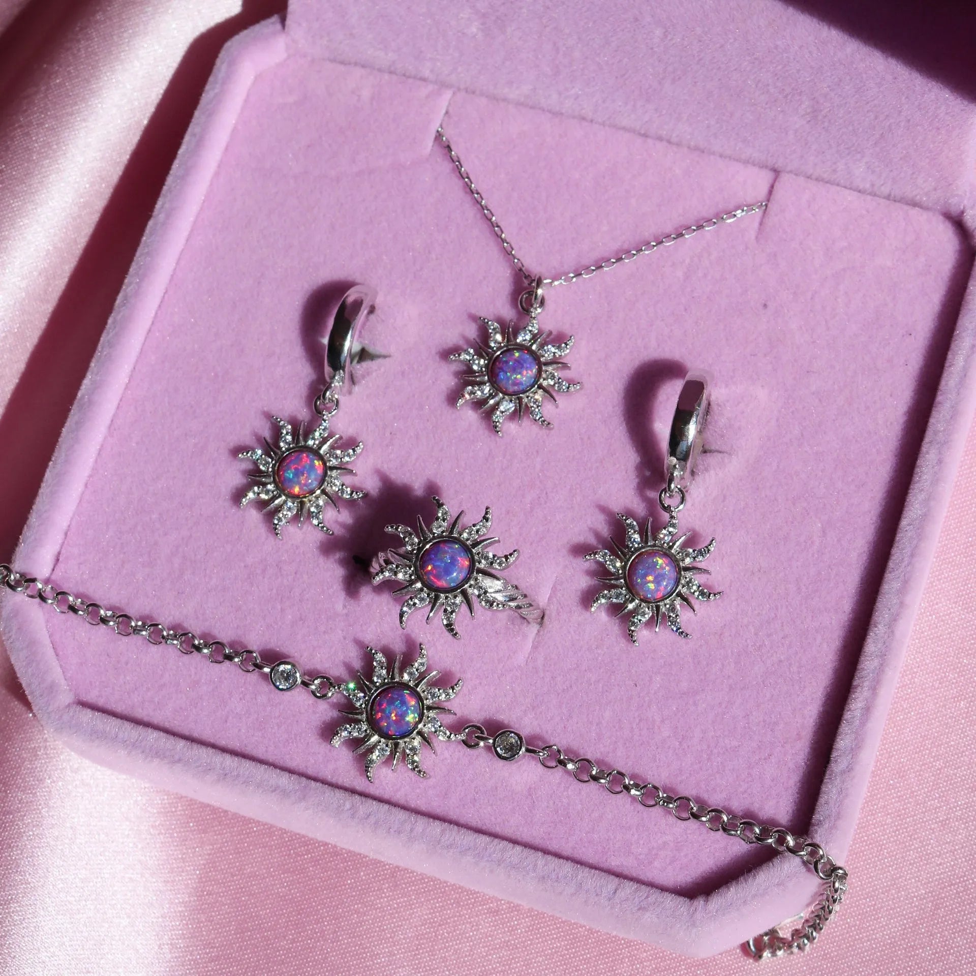 Opal Sun Jewellery Set - Floral Fawna