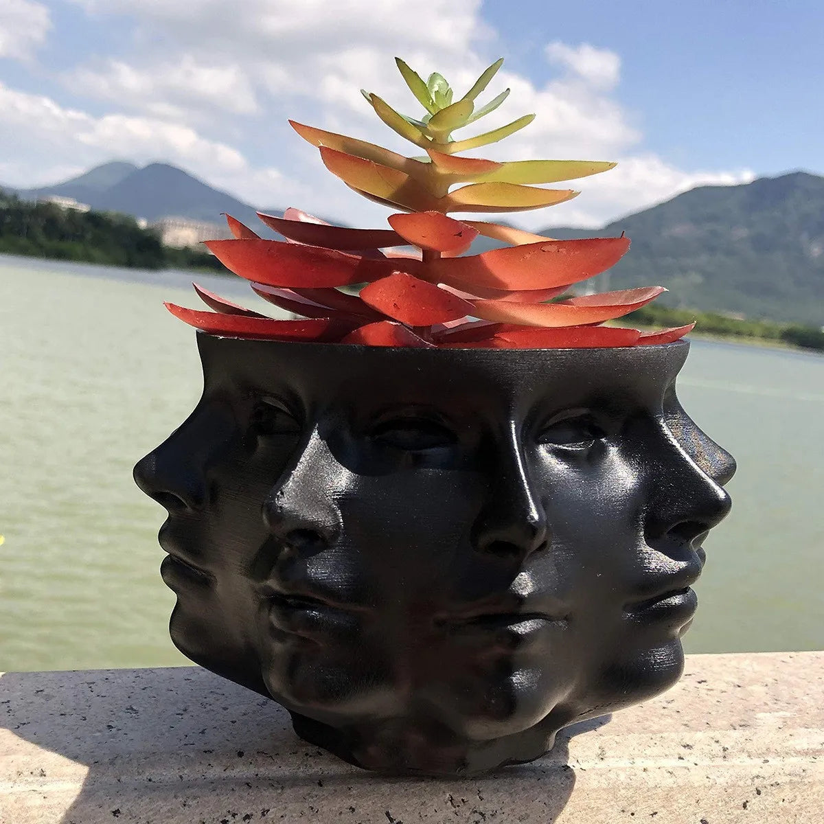 3D Multi Faceted Vase - Floral Fawna