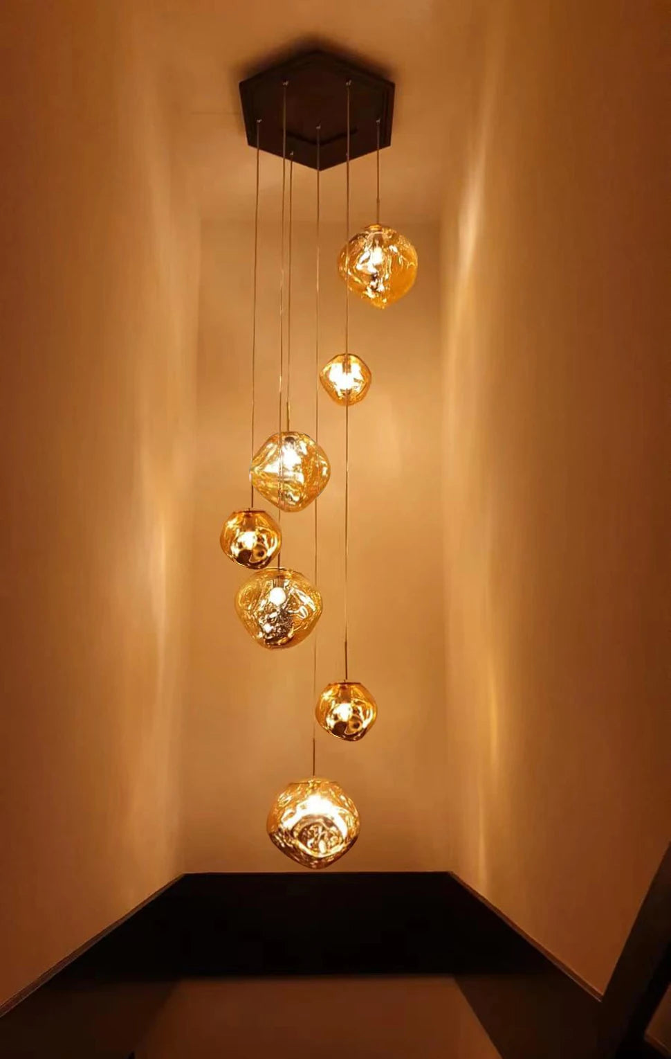 Lava Pendant Light - Floral Fawna