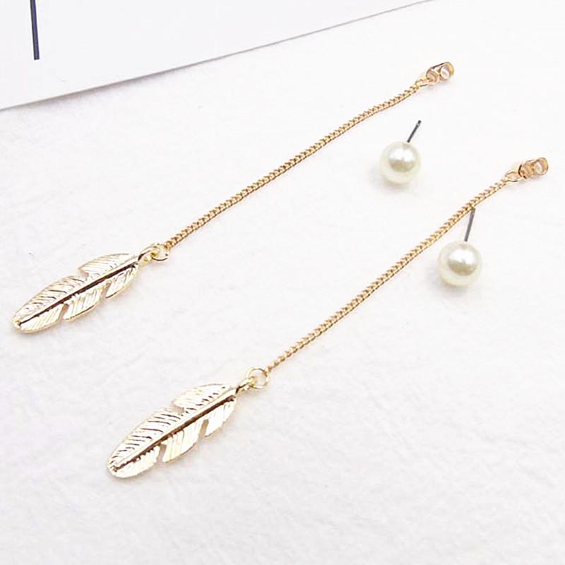 Pearl & Dangling Feather Earrings - Floral Fawna
