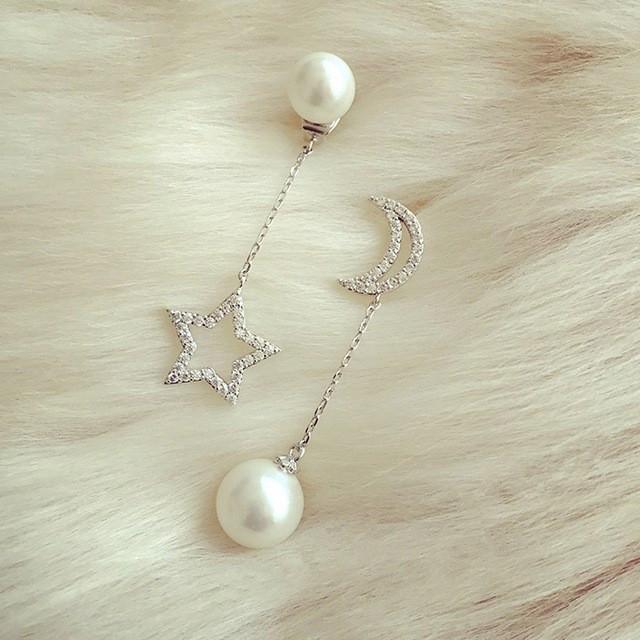 Rhinestone Star & Moon Drop Earrings - Floral Fawna