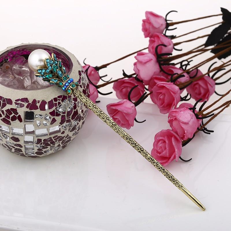 Pearl & Rhinestone Crystals Hair Stick - Floral Fawna