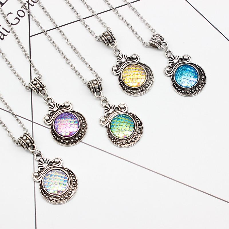 Colorful Mermaid Scale Necklace - Floral Fawna