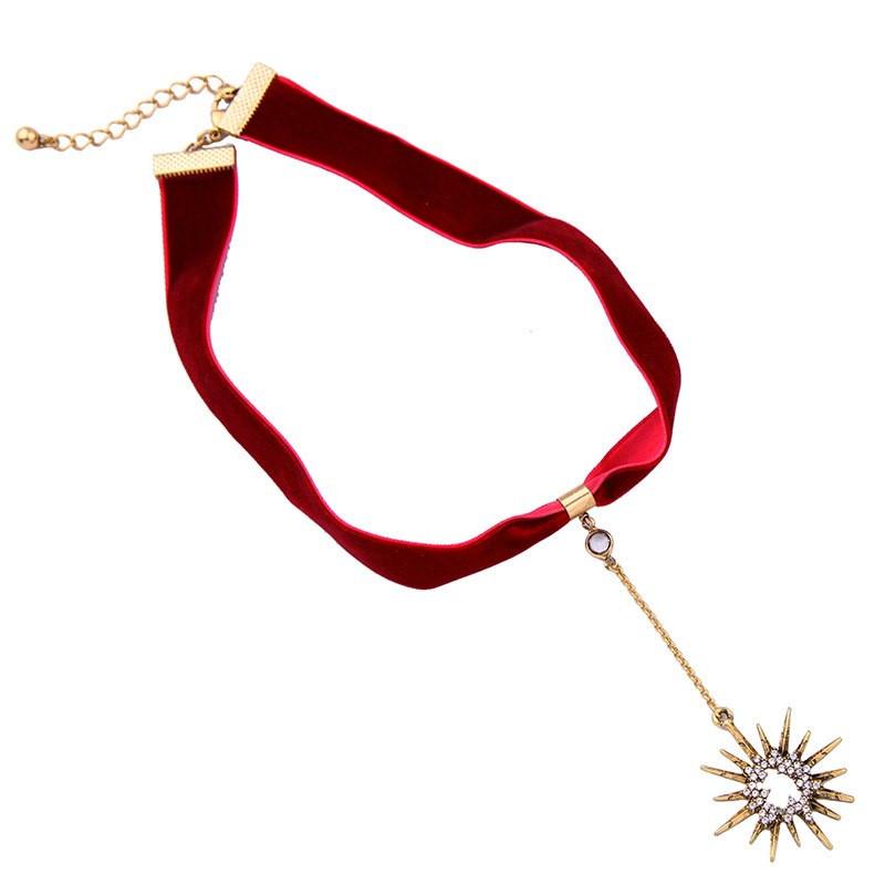 Crystal Star Velvet Choker Necklace - Floral Fawna