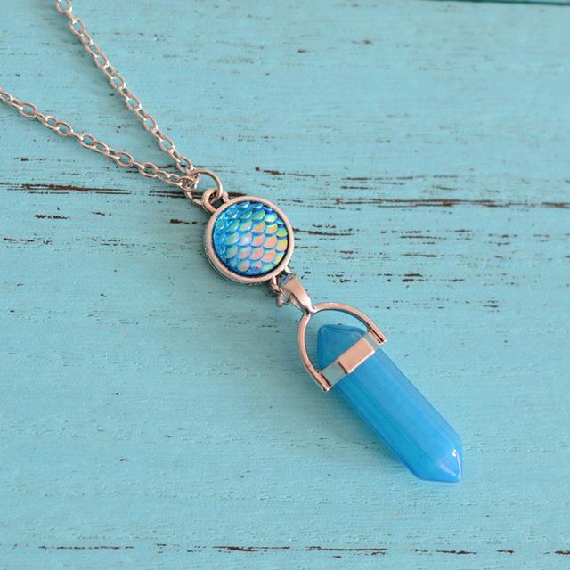 Natural Stone & Mermaid Scale Necklace - Floral Fawna