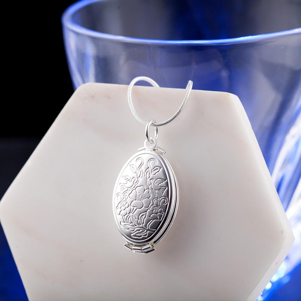 Rose Memory Locket Necklace - Floral Fawna