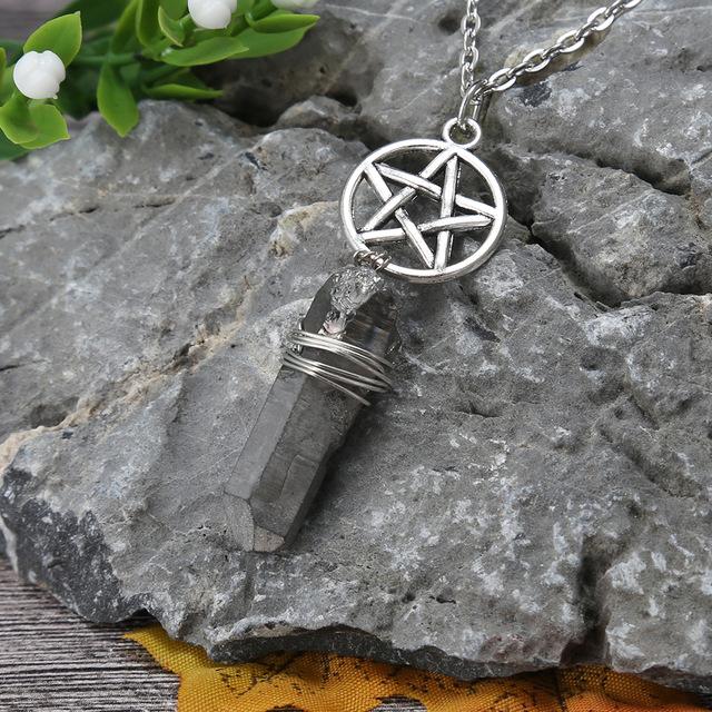 Wicca Charm & Aura Quartz Necklace - Floral Fawna