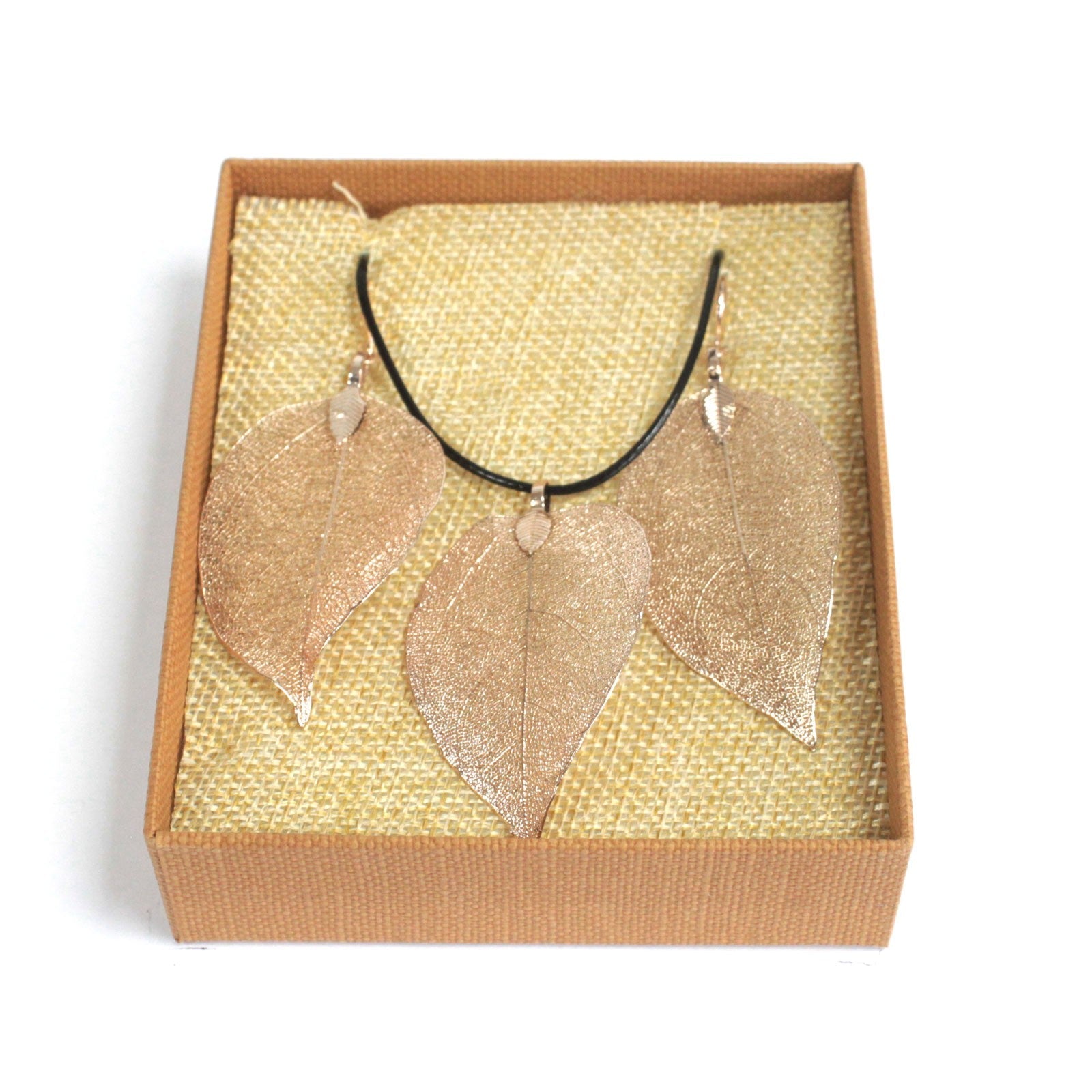 Bravery Leaf Necklace and Earrings Set - Floral Fawna