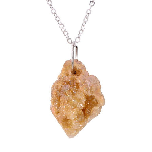 Ethereal Quartz Necklace - Floral Fawna