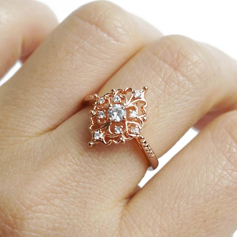 Baroque Style Flower Ring - Floral Fawna