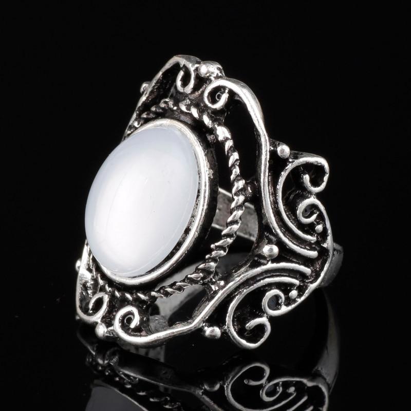 Vintage Style Oval Moonstone Ring - Floral Fawna