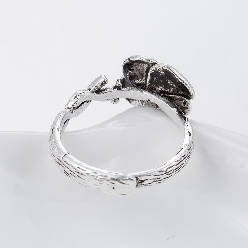 Vintage Style Rose Ring - Floral Fawna