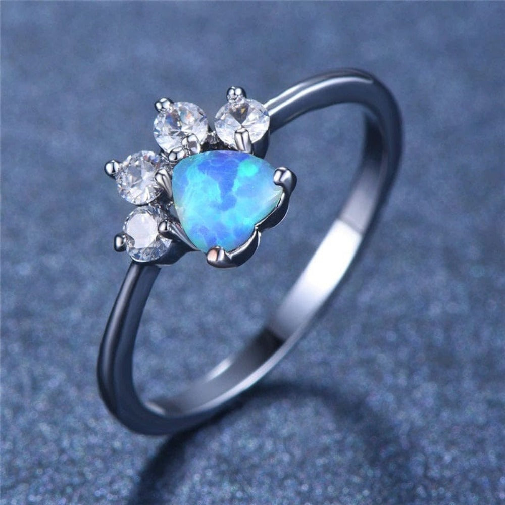 Diamond paw clearance ring