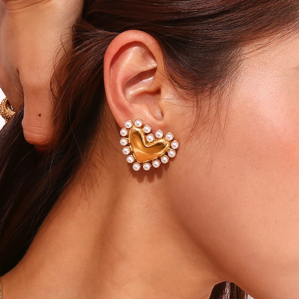 Heart &amp; Pearl Earrings