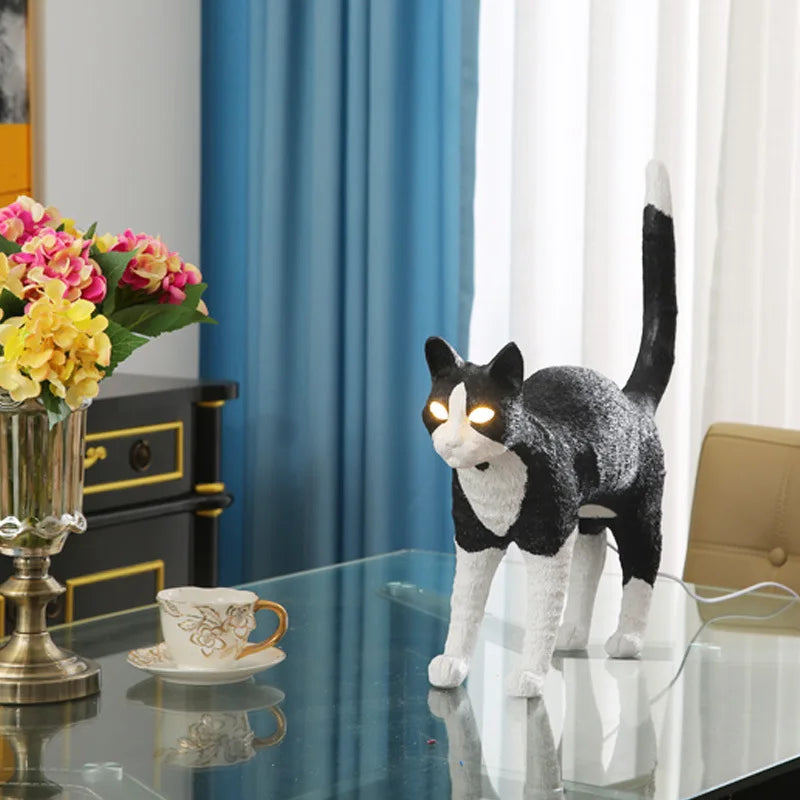 Startled Cat Table Lamp - Floral Fawna