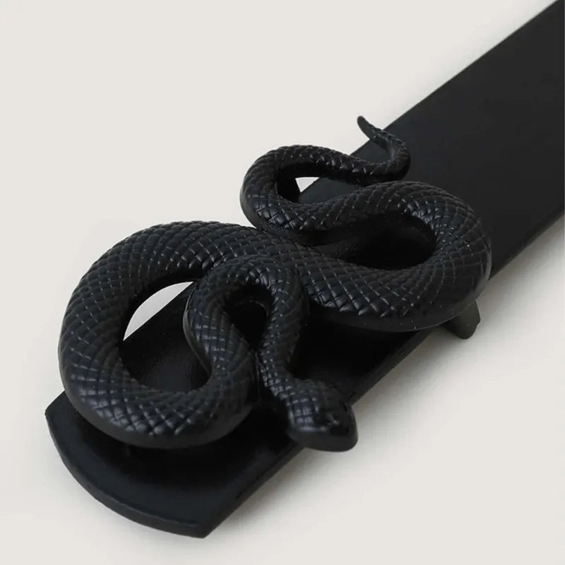 Black Snake Buckle Belt - Floral Fawna