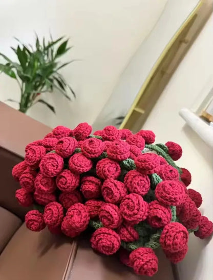 Red Rose Trim Circular Blanket