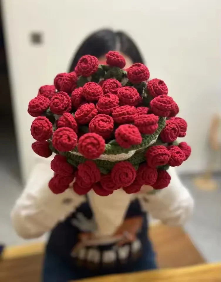 Red Rose Trim Circular Blanket