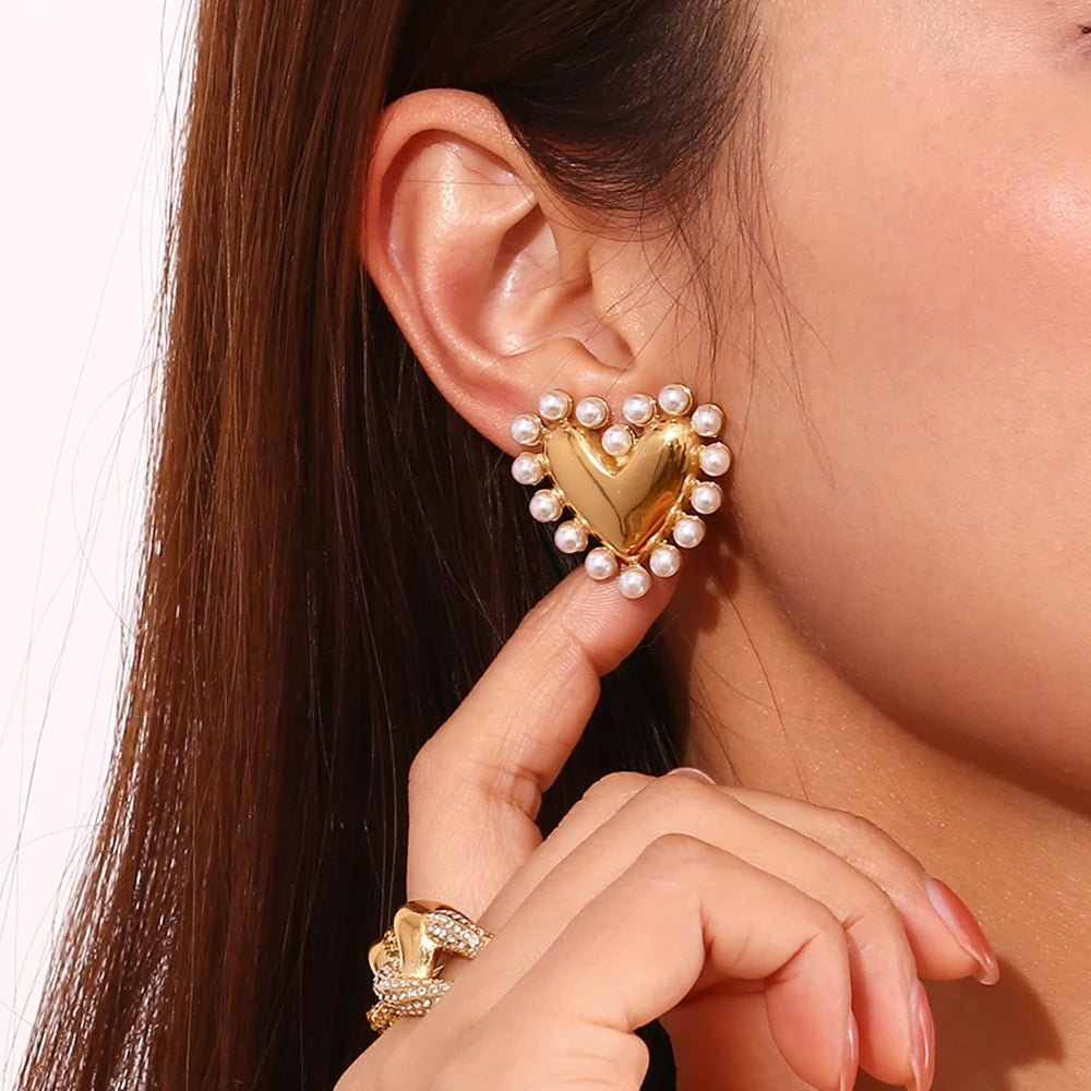 Heart &amp; Pearl Earrings