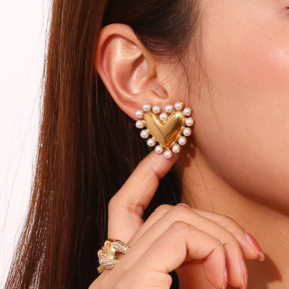 Heart &amp; Pearl Earrings