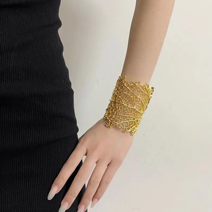 Coral Open Bracelet