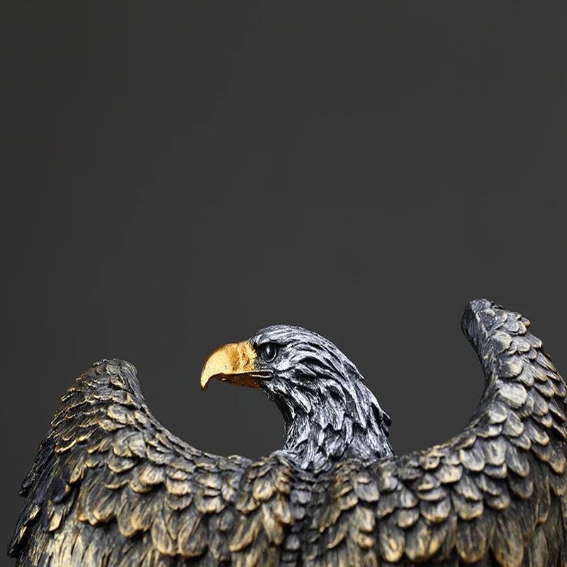 Majestic Eagle Sculpture