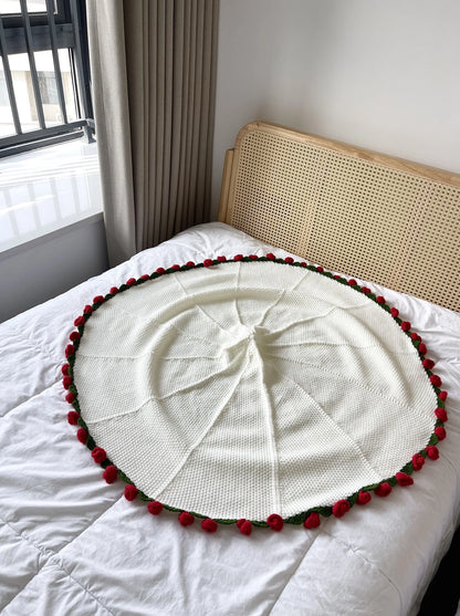 Red Rose Trim Circular Blanket
