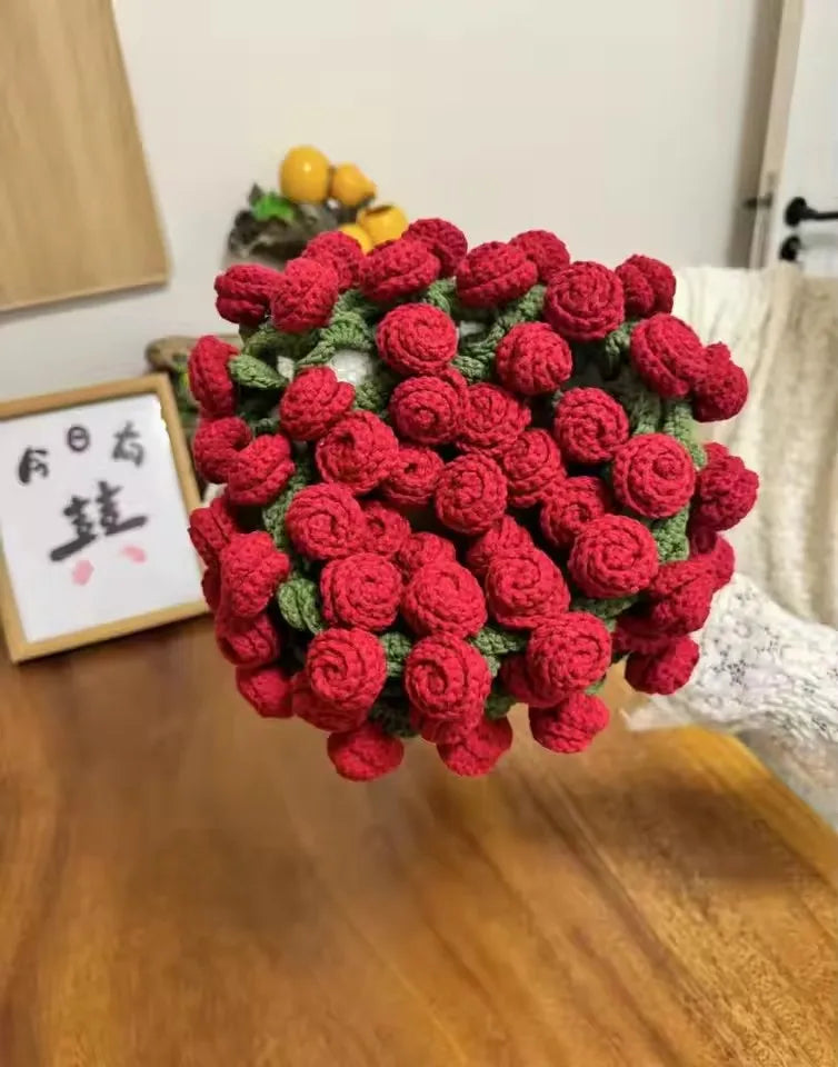 Red Rose Trim Circular Blanket