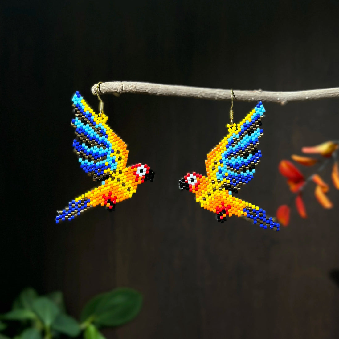 Miyuki Macaw Earrings - Floral Fawna