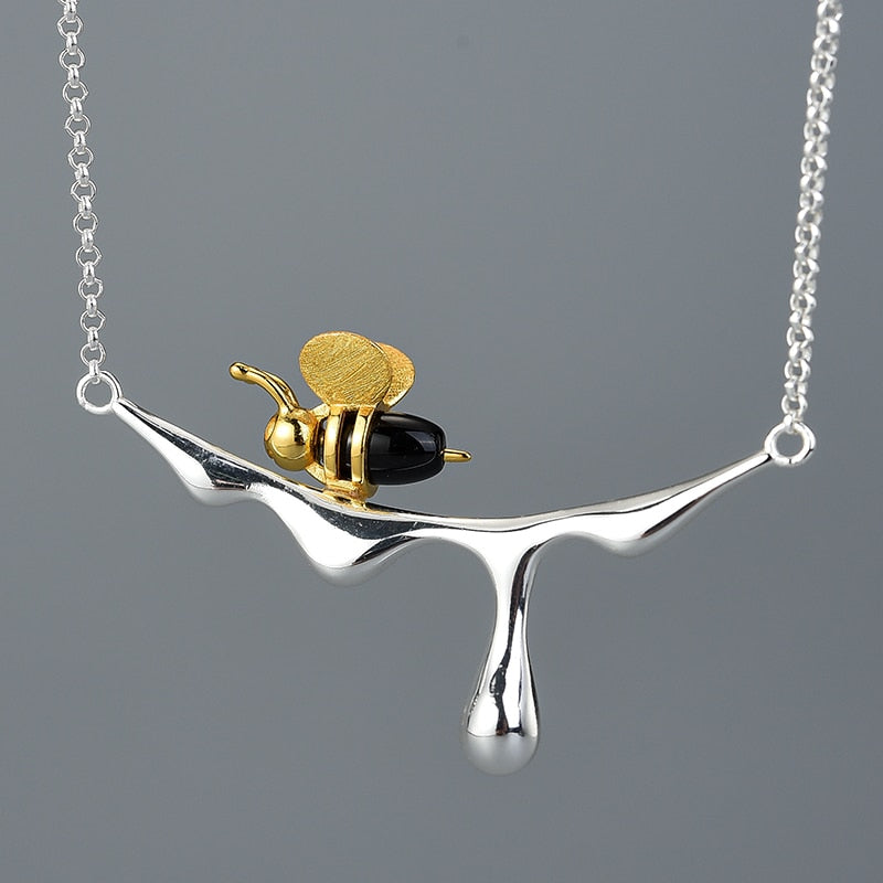 Bee &amp; Honey Dripping Necklace - Floral Fawna