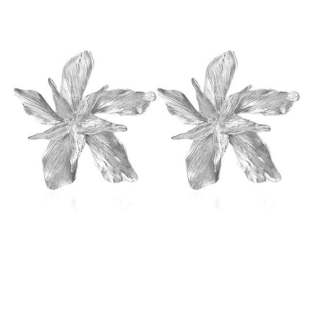 Enchanting Flowers Earrings - Floral Fawna