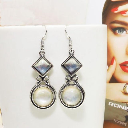 Exquisite Moonstone Earrings - Floral Fawna