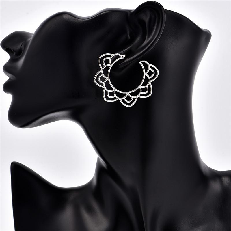 Hollow Lotus Hoop Earrings - Floral Fawna