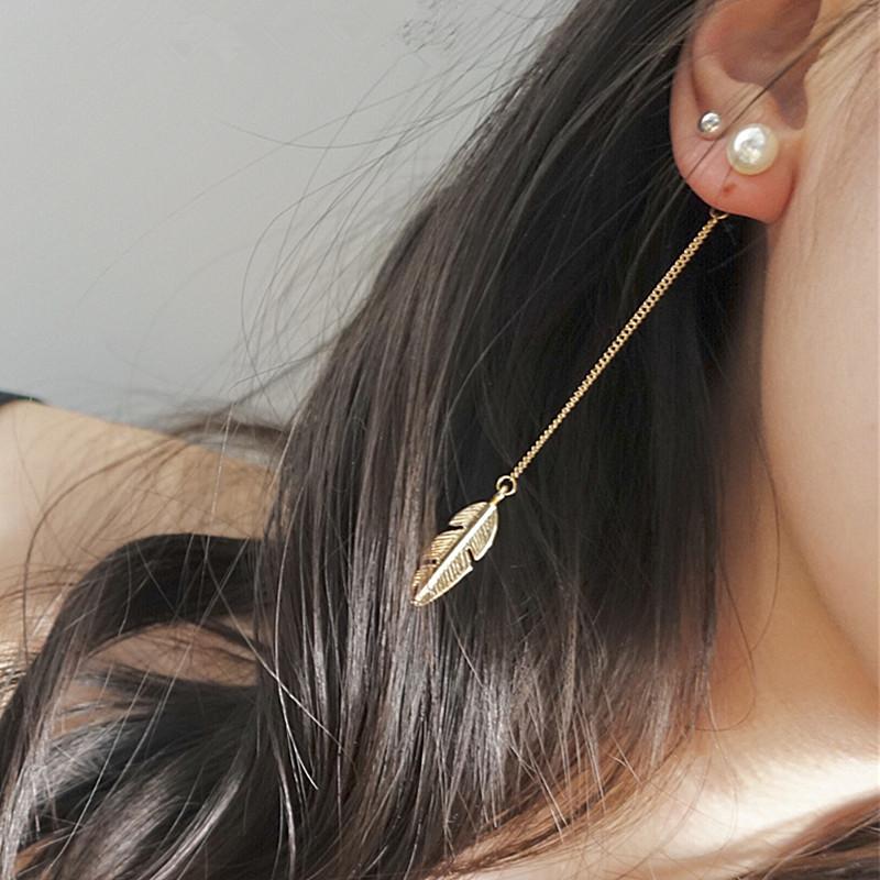 Pearl & Dangling Feather Earrings - Floral Fawna