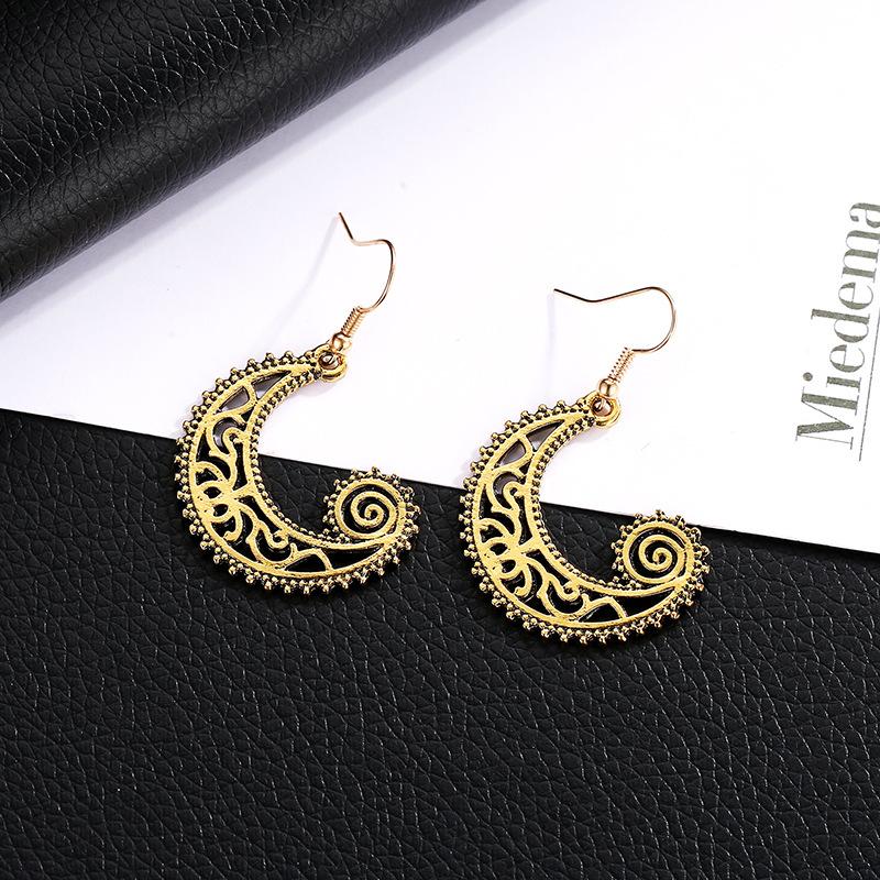 Retro Crescent Moon Earrings - Floral Fawna