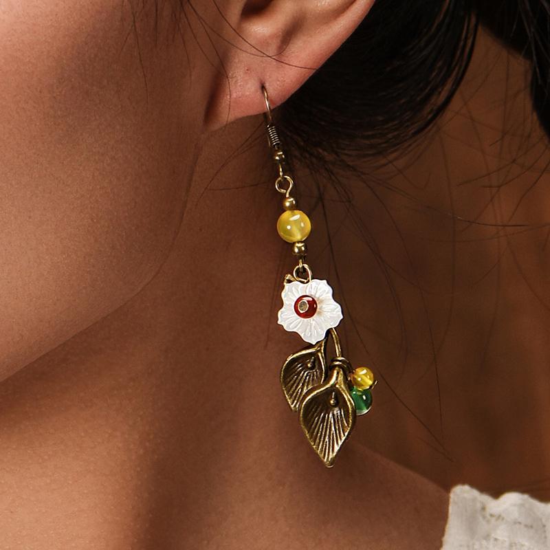 Vintage Style Flower Drop Earrings - Floral Fawna
