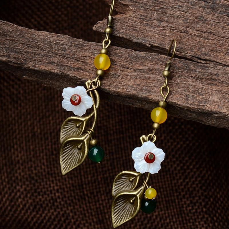 Vintage Style Flower Drop Earrings - Floral Fawna