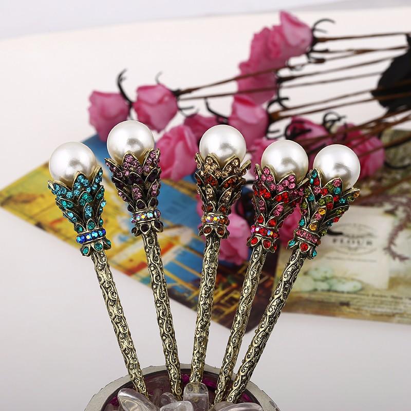 Pearl &amp; Rhinestone Crystals Hair Stick - Floral Fawna
