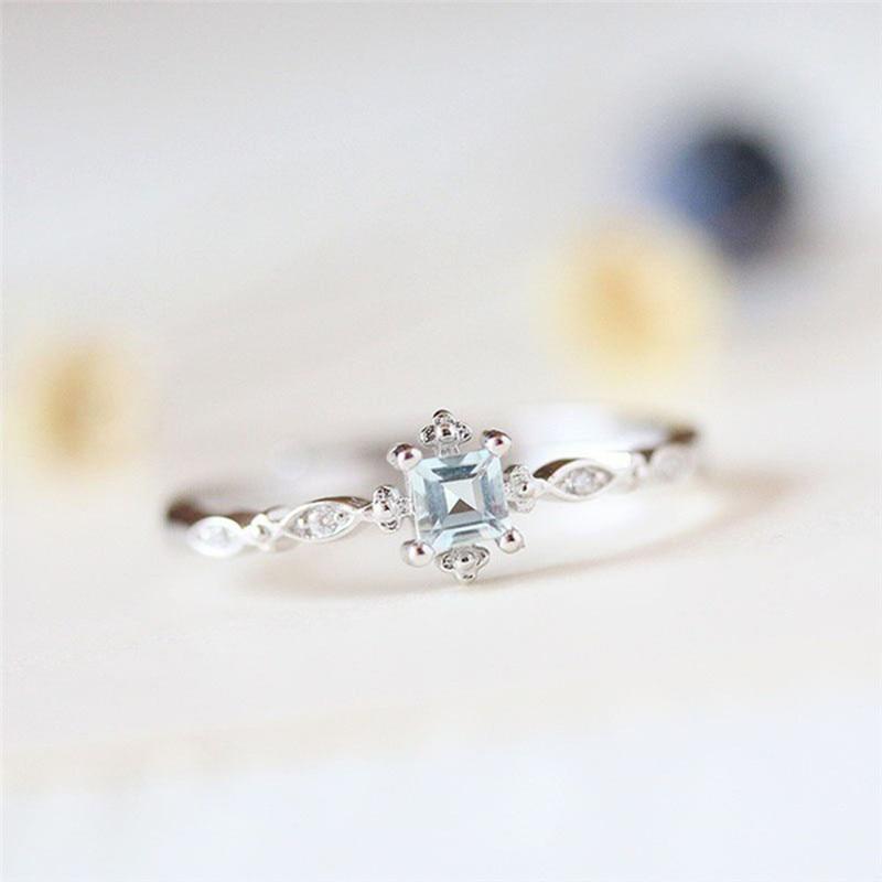 The Icy Sky Crystal Ring - Floral Fawna